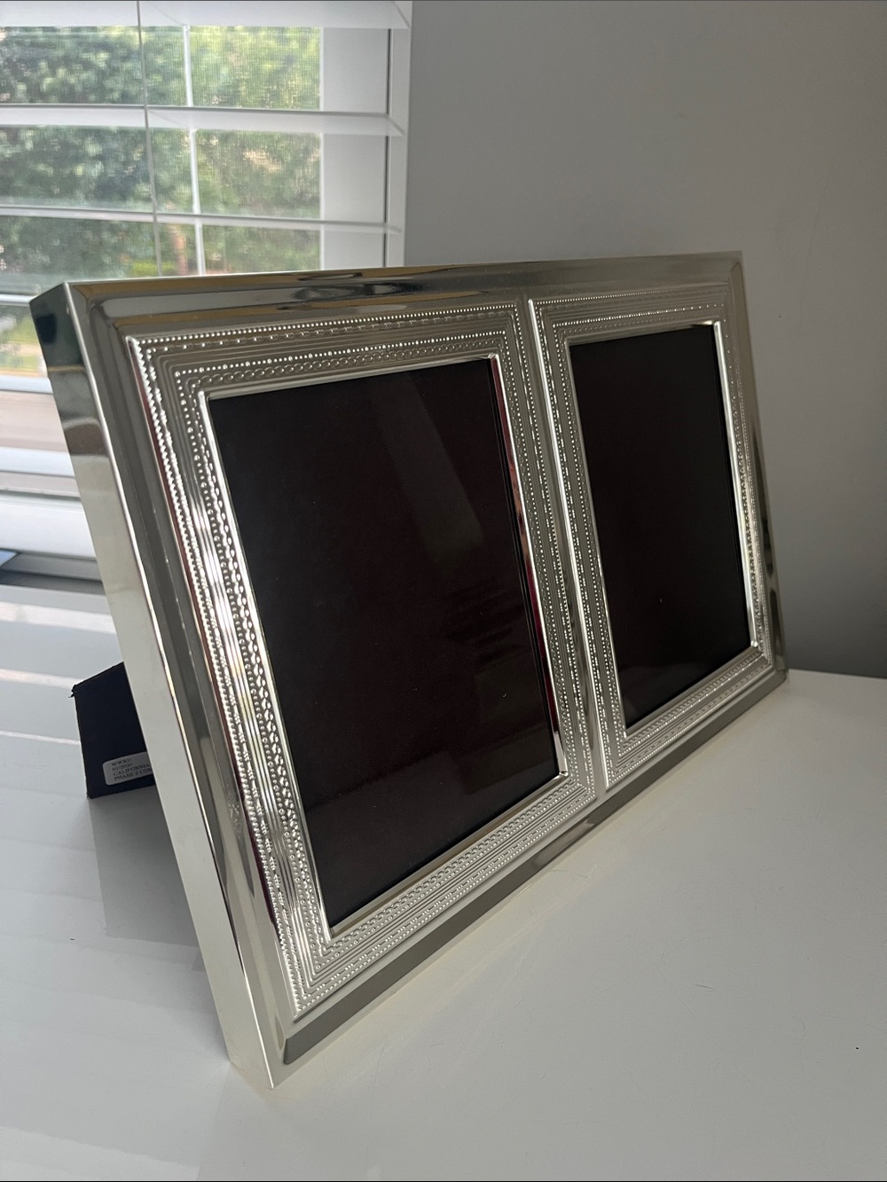 Vera Wang Wedgwood 5X7 in. Brown and Silver Picture Frame